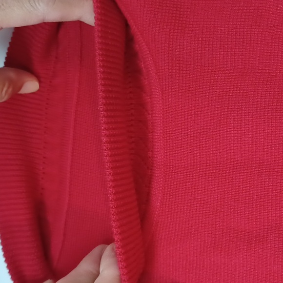 NWOT 100% wool sweater Size M - Picture 12 of 12